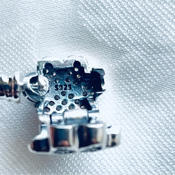 🐾 NWT Paw Bangle Bracelet - Picture 8 of 9